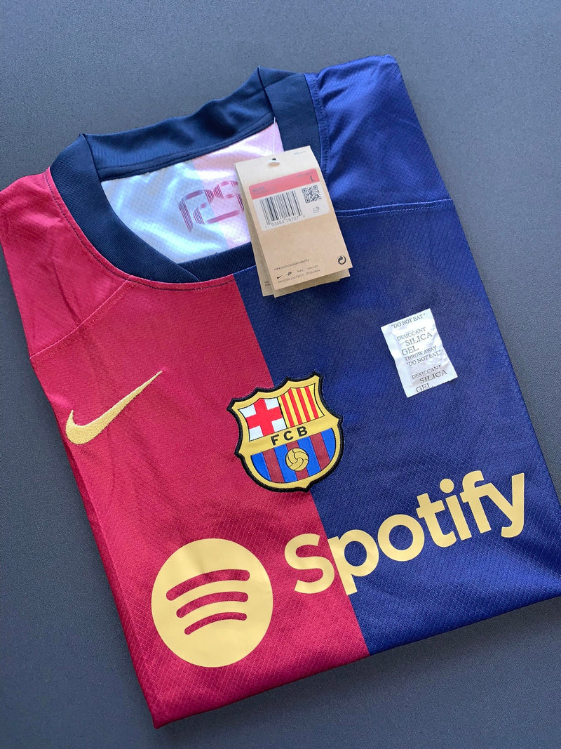 Barcelona I 24/25 torcedor